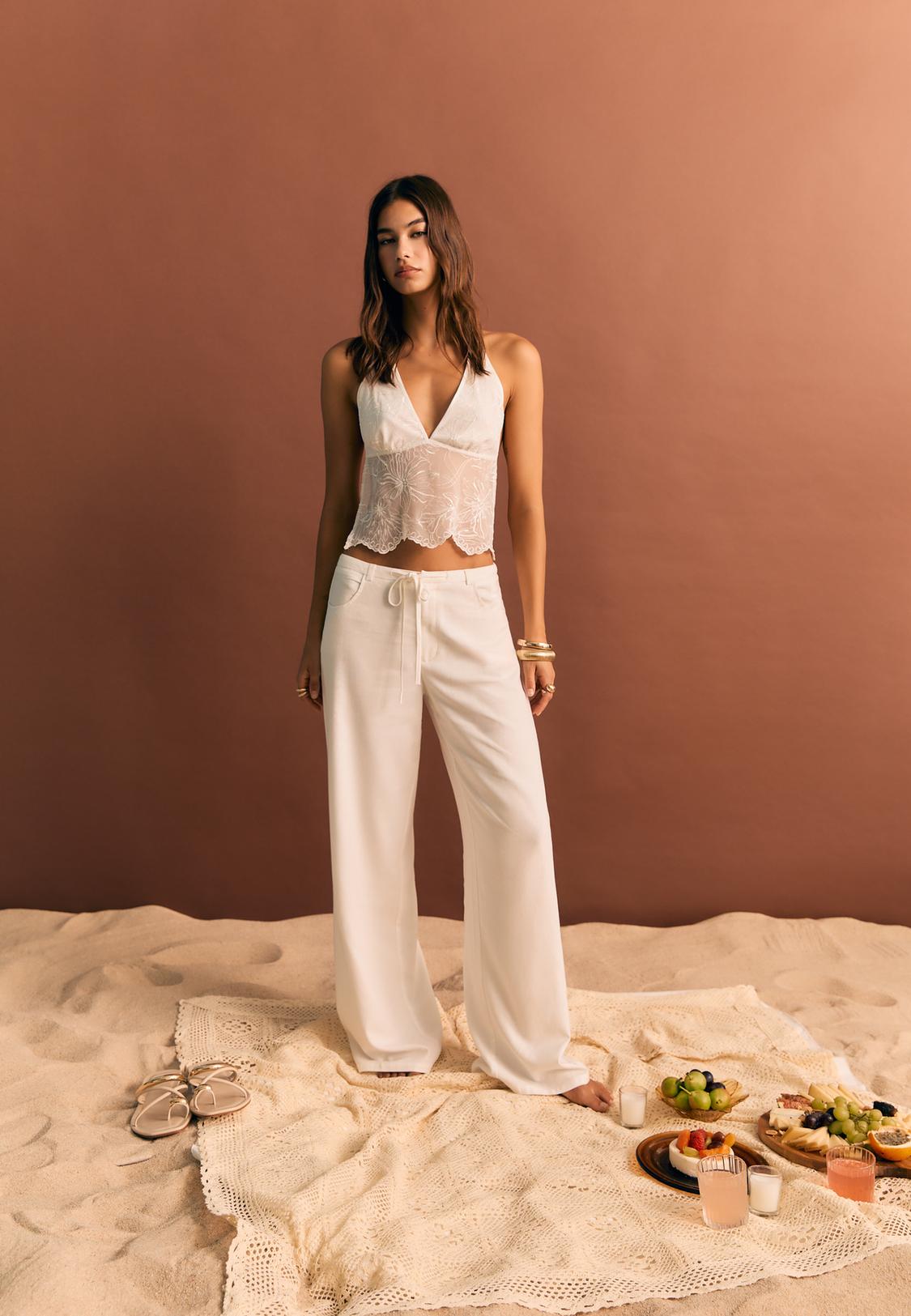 Pantalón fluido bolsillos Stradivarius España