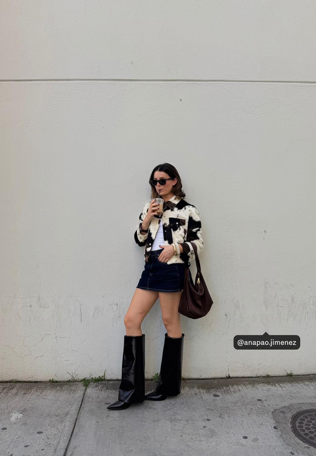 Kurze Jacke aus Fell mit Animalprint