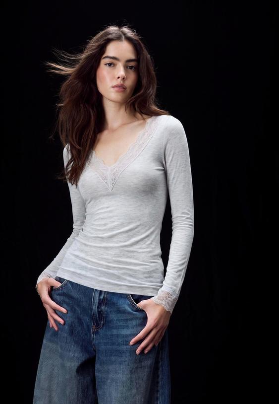 Stradivarius Kaschmirshirt – V-Ausschnitt, Lange Ärmel Grau Melange Xs
