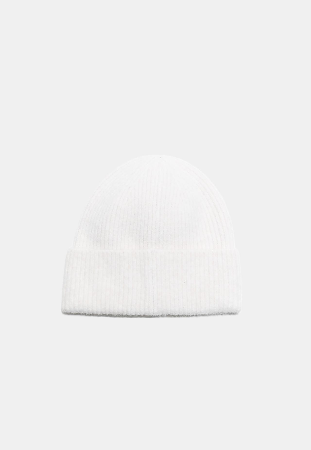 Basic knit beanie — Ecru