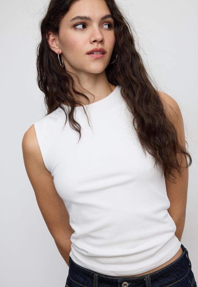 tshirt basica sem mangas