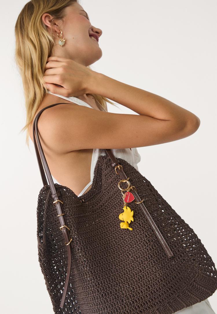 Stradivarius Μπρελόκ Με Διακοσμητικό Στοιχείο Snoopy Χρυσαφί Os φωτογραφία