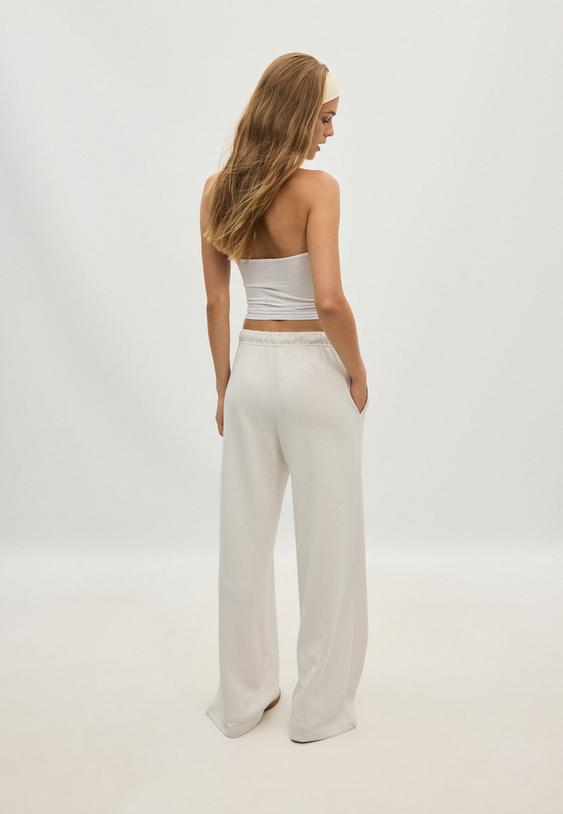 pantaloni wide leg con nervatura e tocco morbido l04512257