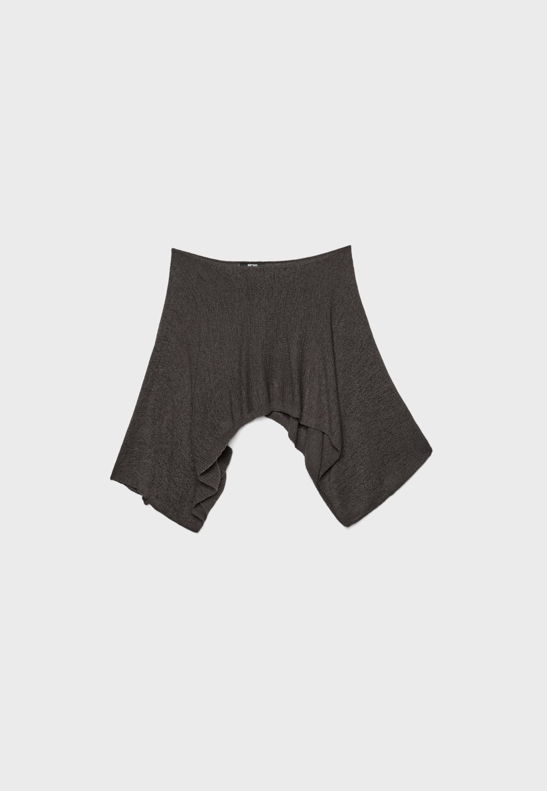 Fine knit cape — Brown