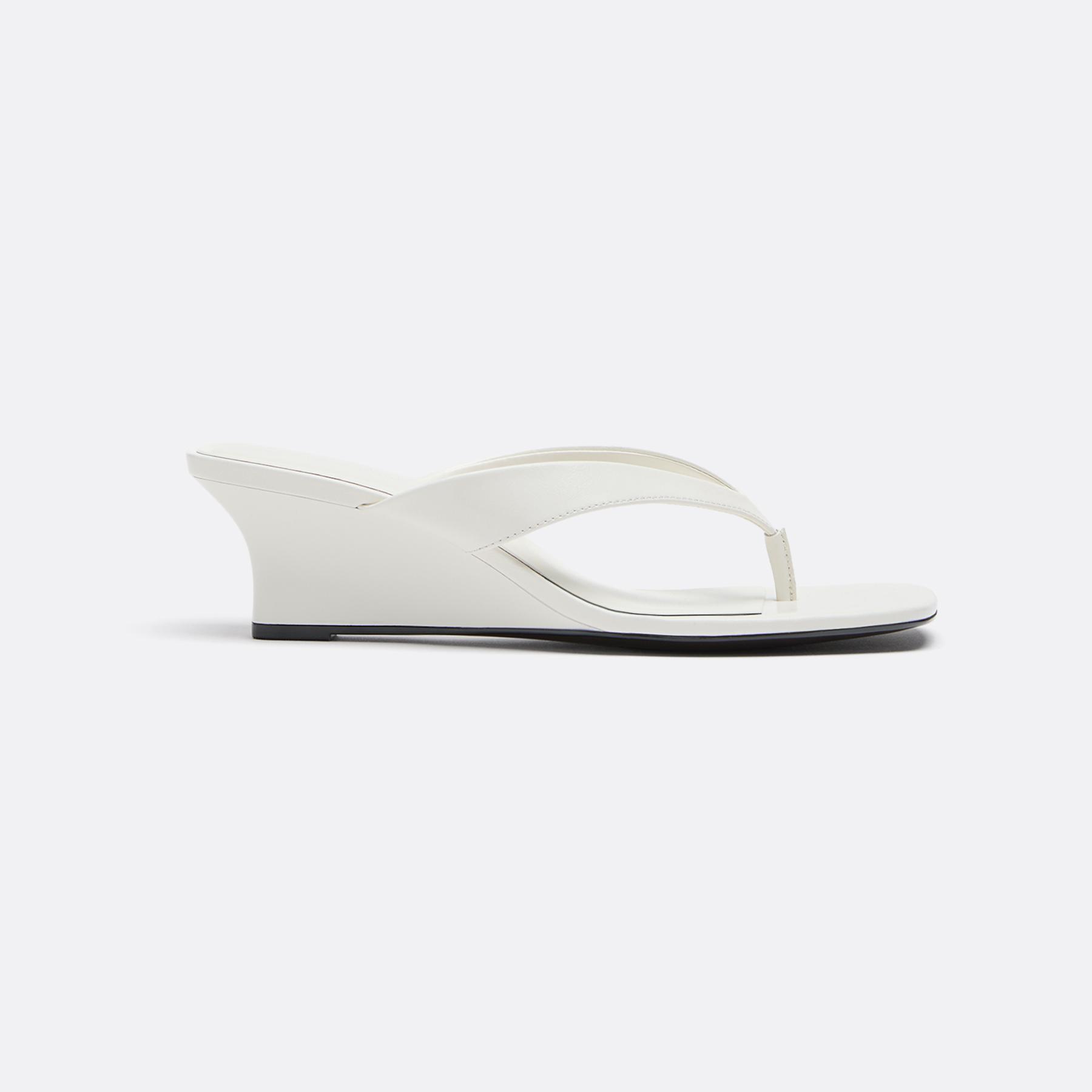 Thong wedge sandals — ECRU