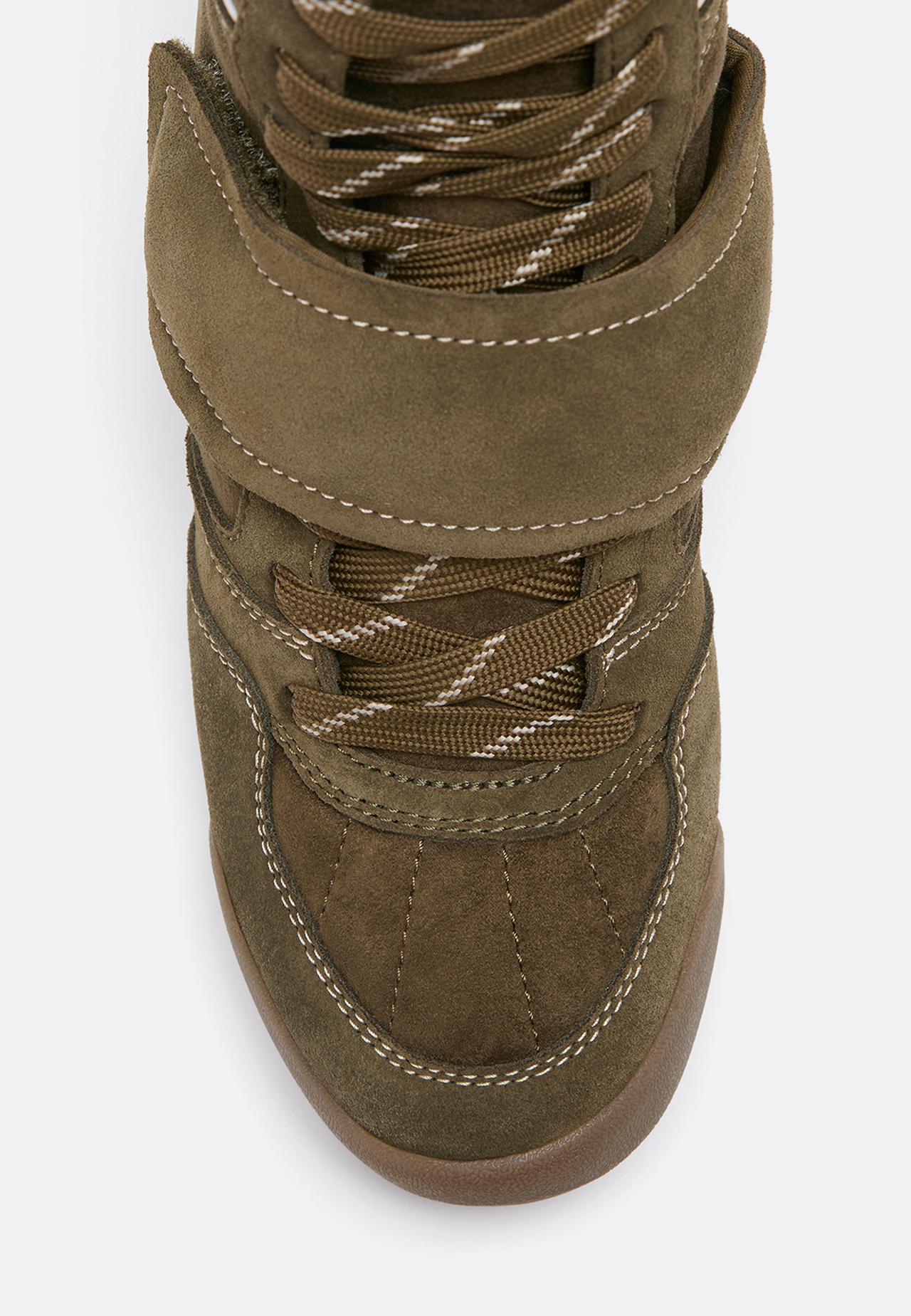 Trainers with hidden wedge — KHAKI