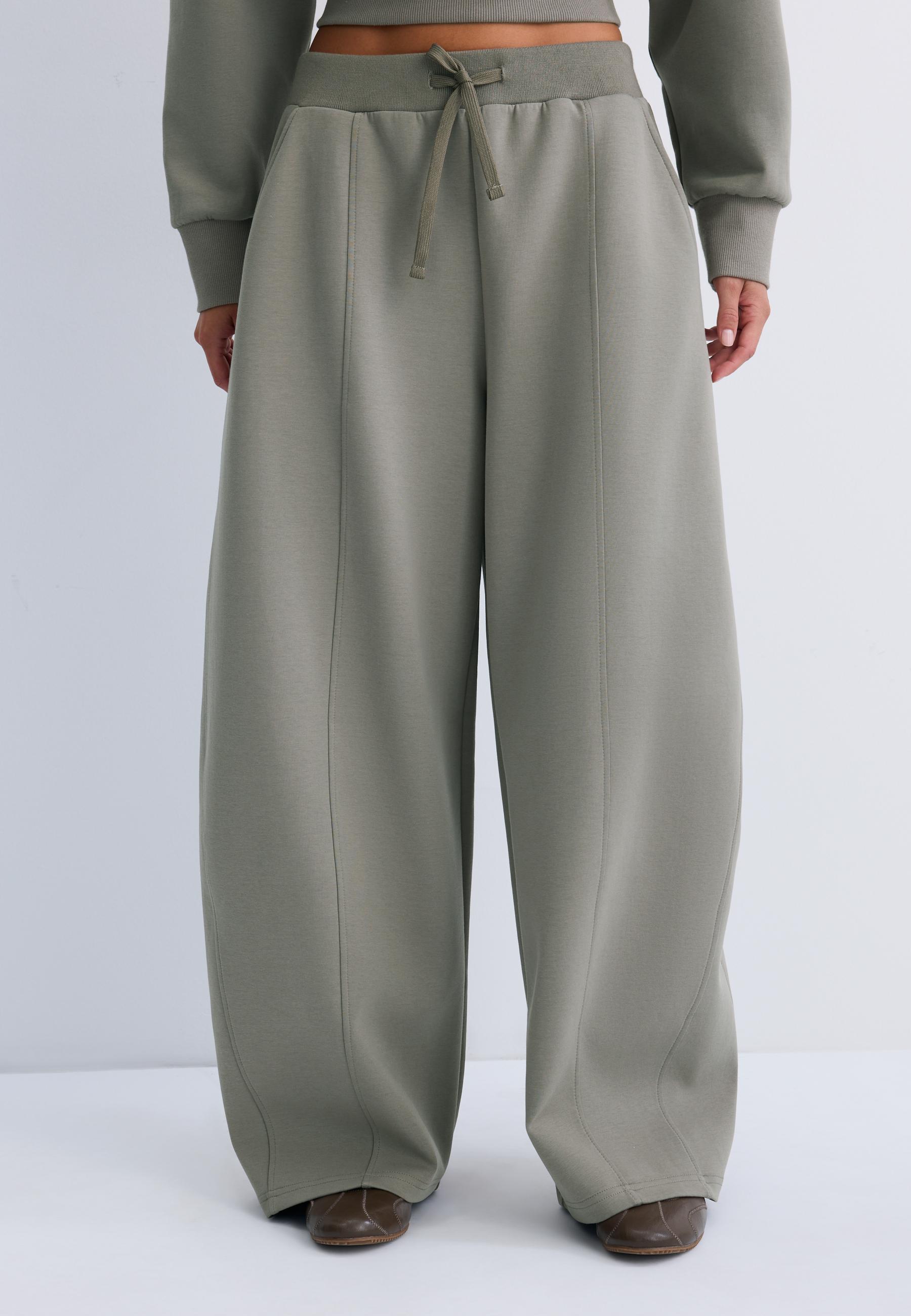 Wide-leg barrel jogger trousers — Brown