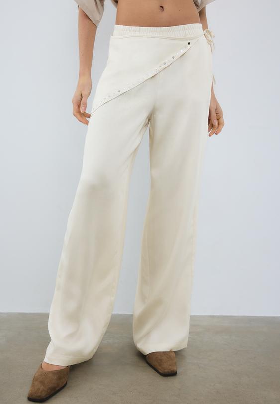 Hlače S Šalom Iz Liocela