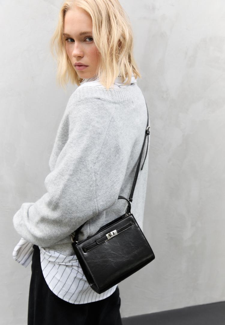 bolso bandolera efecto piel