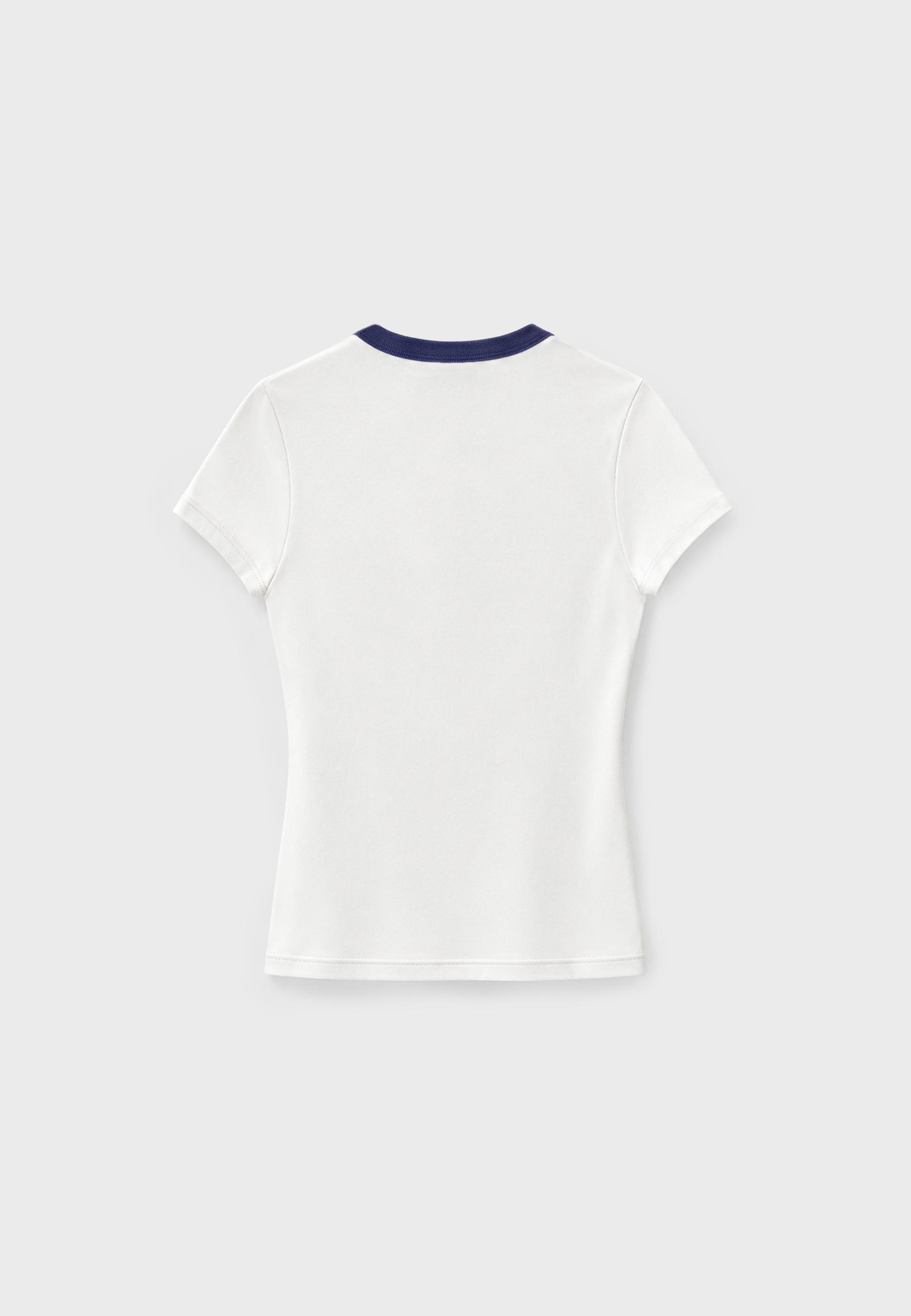 Kontrast yakalı dünya t-shirt - Görsel 9