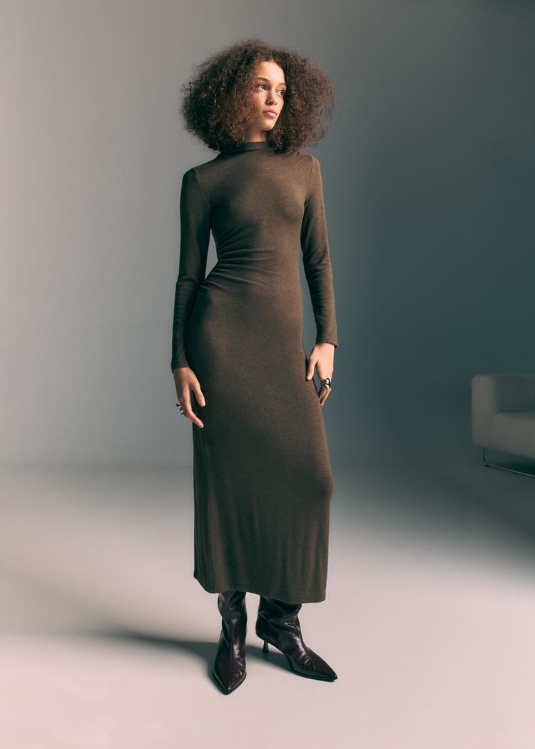 vestido midi de punto