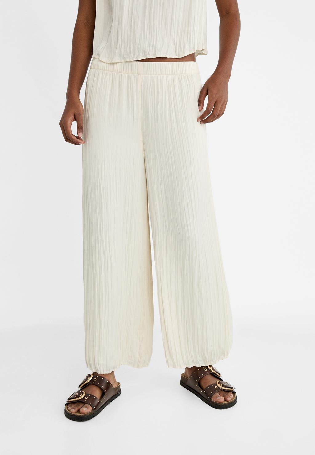 Pantalon jupe-culotte fluide satiné texturé