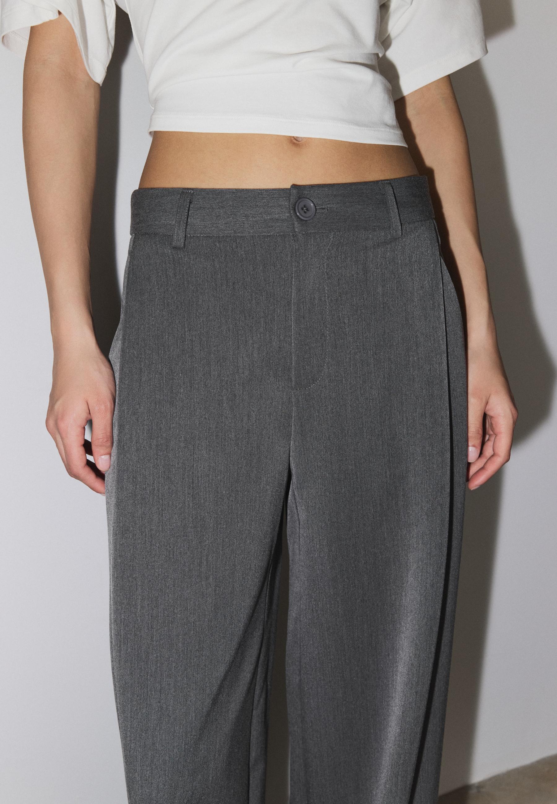 Barrel smart trousers with darts — Dark grey
