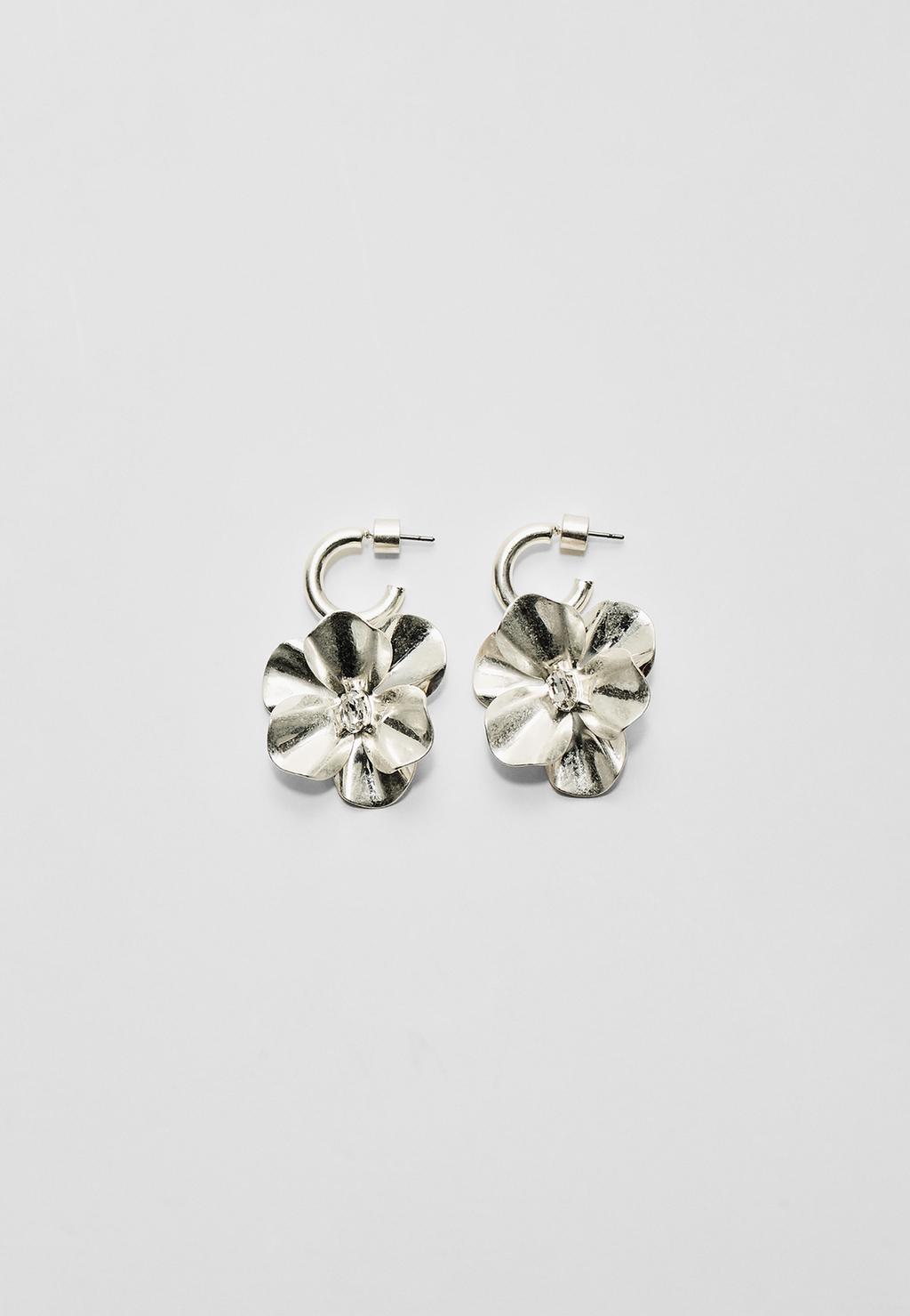 Flower earrings