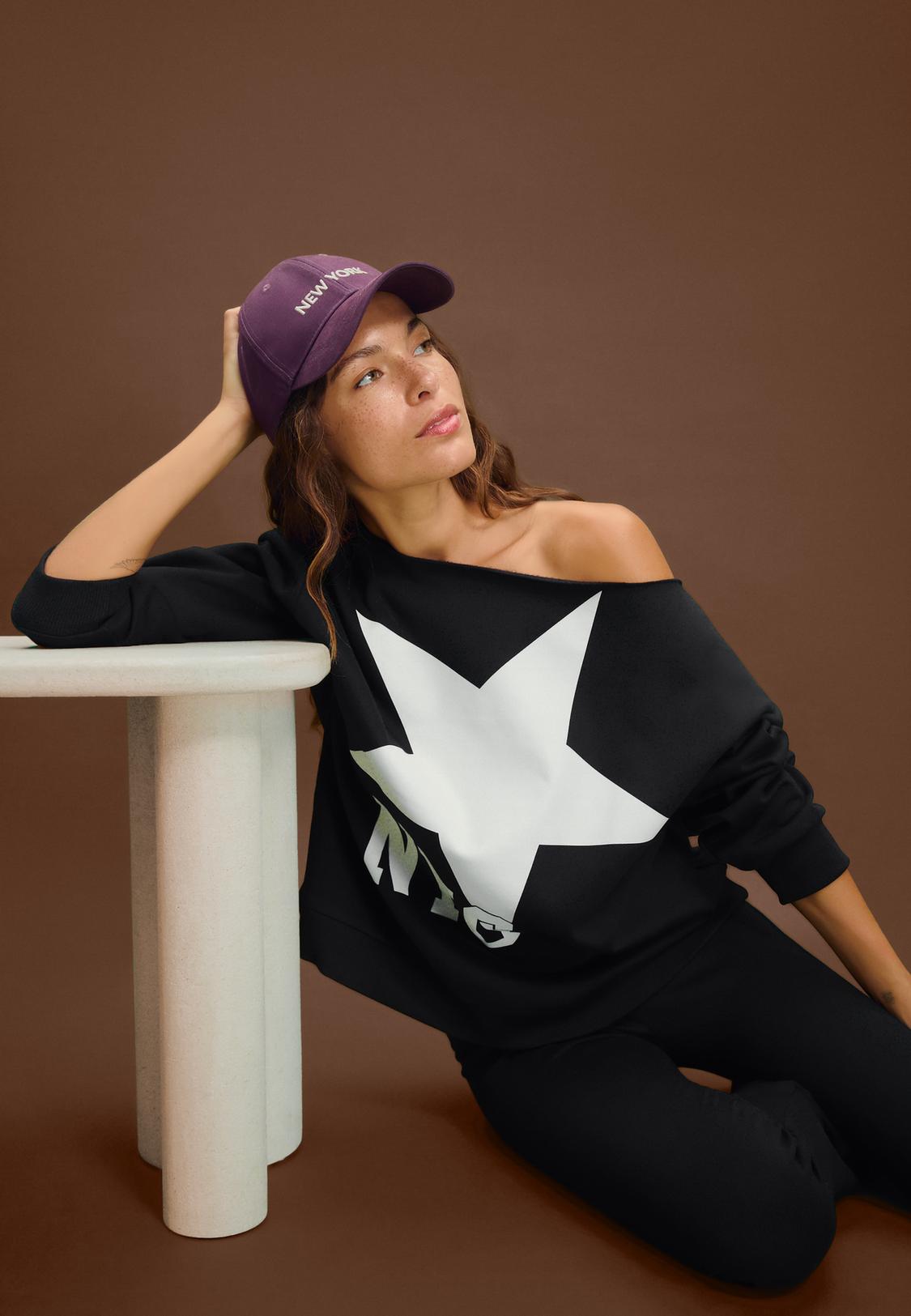 hombros descubiertos stradivarius jersey morado