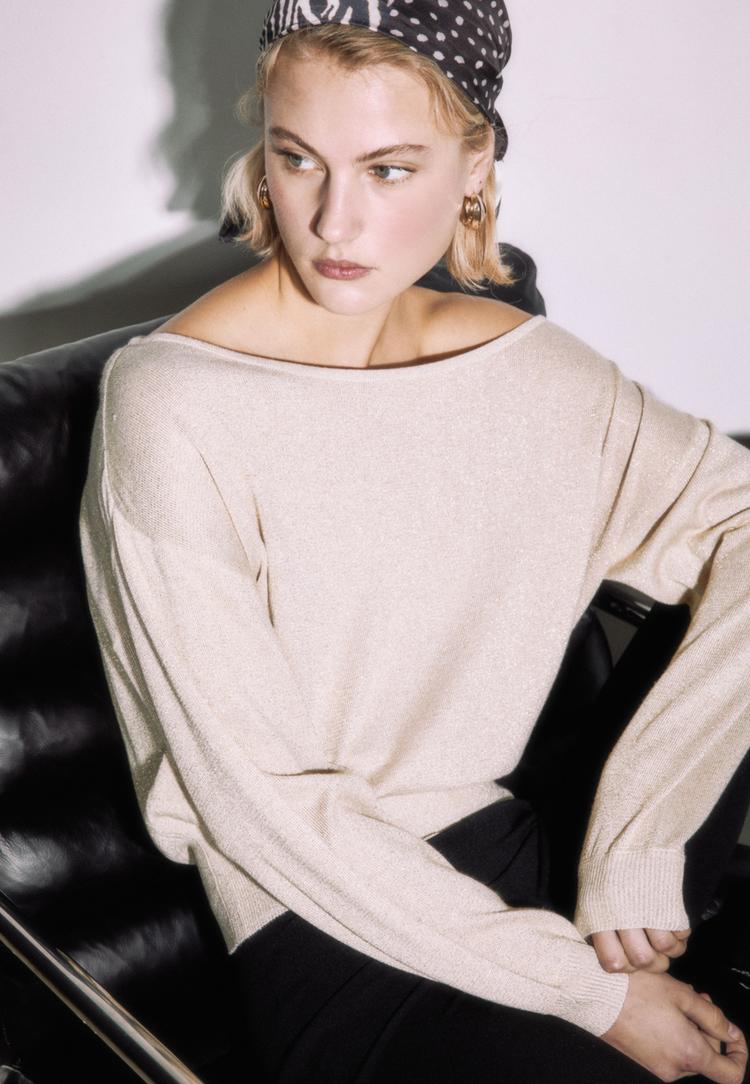 strickpullover-mit-bateauausschnitt