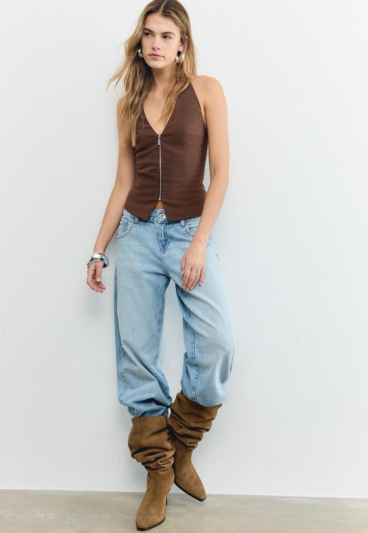 Топ С Халтер Деколте От Бенгалин