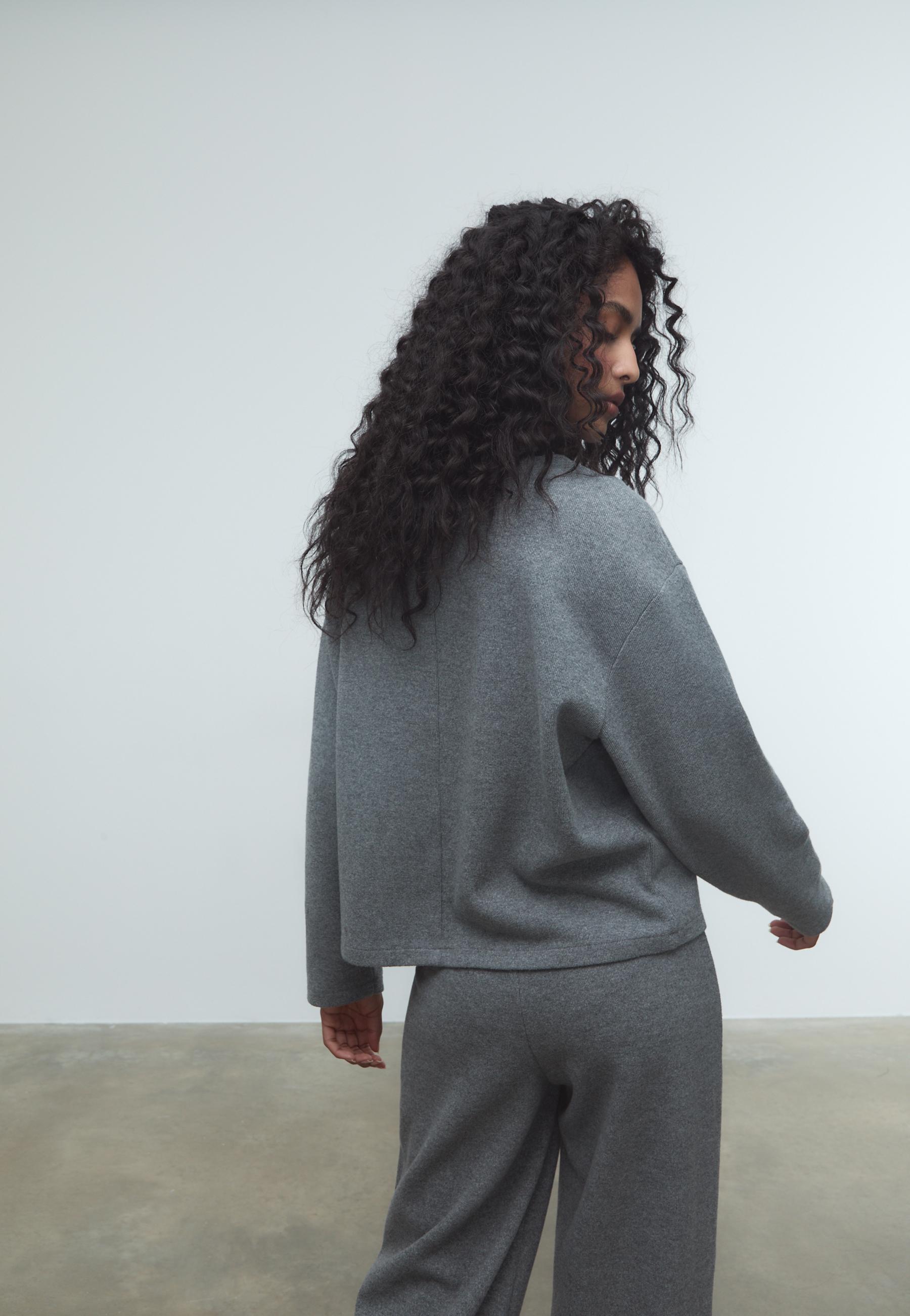 Knit round neck T-shirt — Dark grey