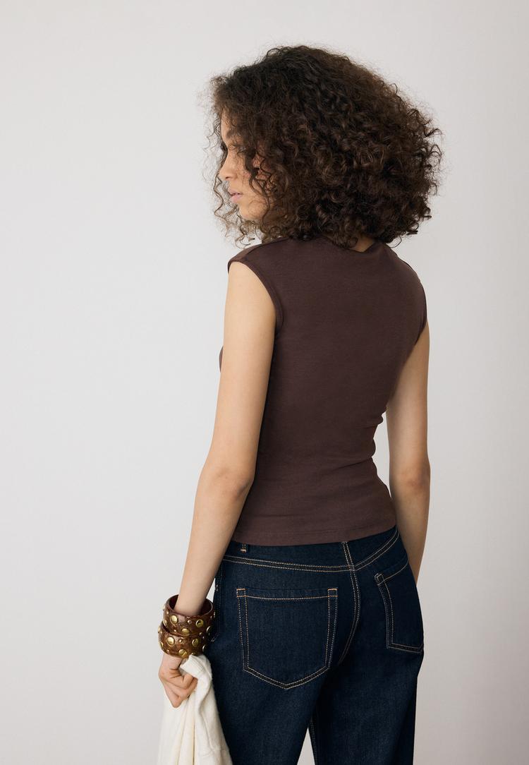 basic-figurbetontes-ruschentshirt