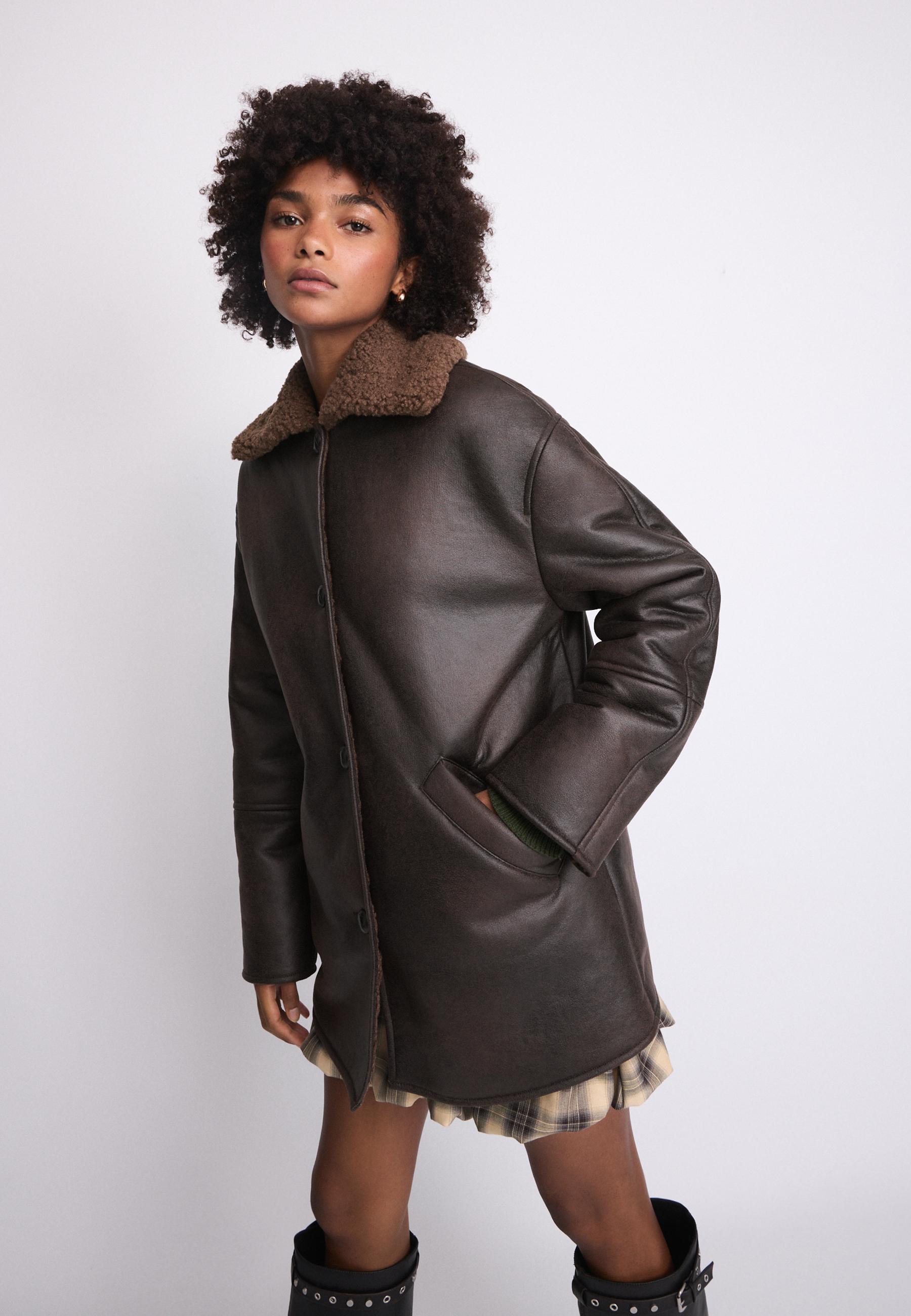 Oversize double-faced button-up jacket — Brown
