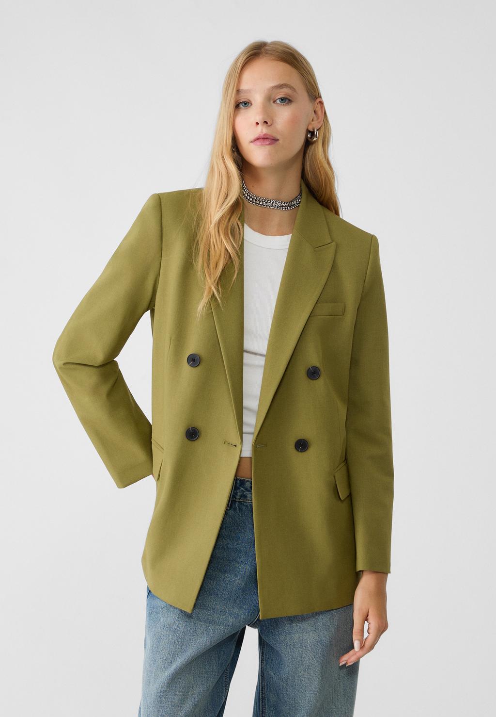 Double-breasted buttoned blazer