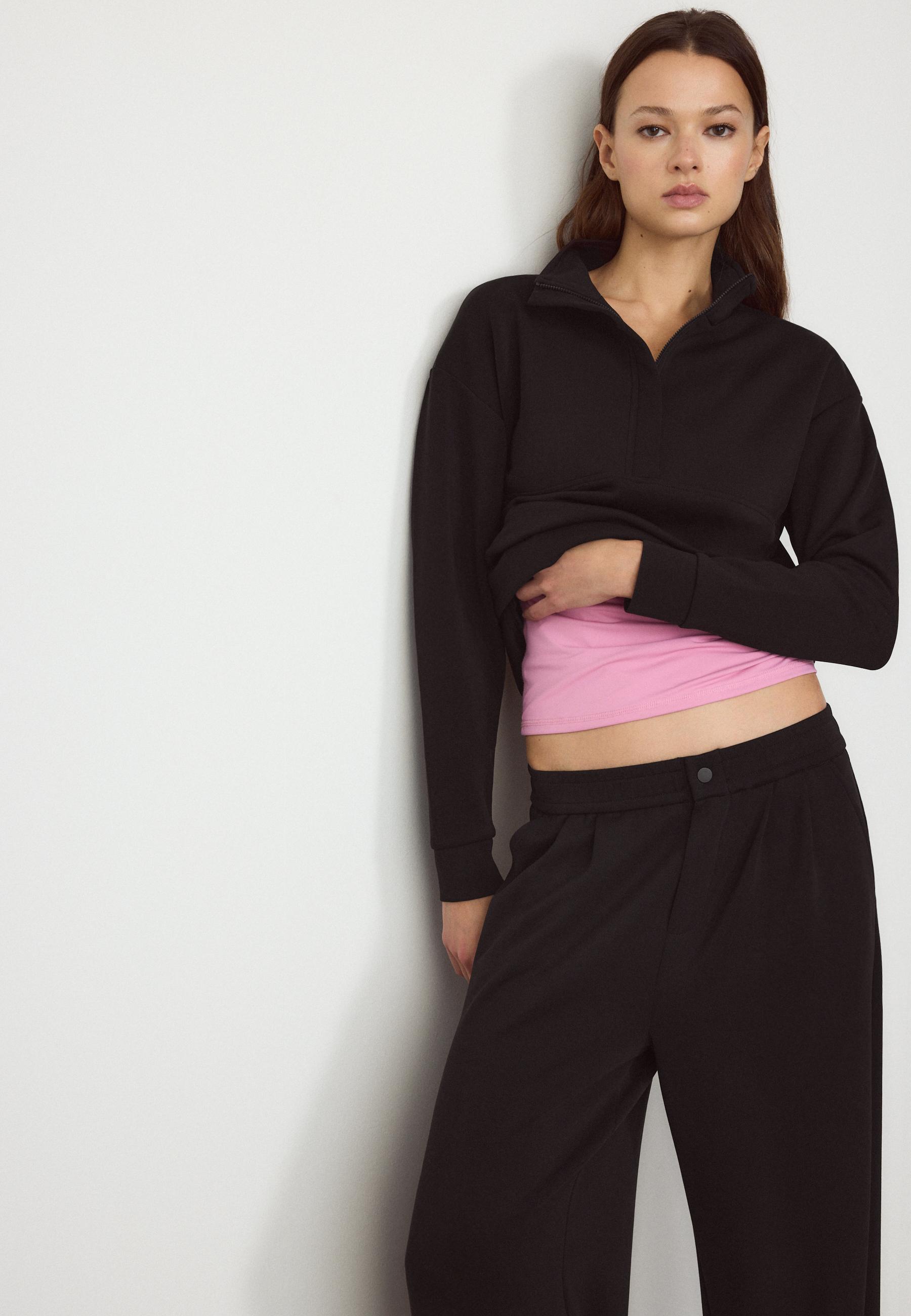 Soft-touch zip-up sweatshirt - Women's fashion | Stradivarius