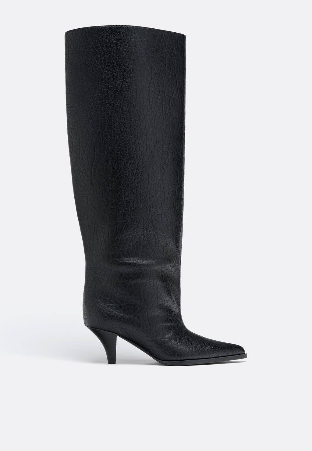 XL wide leg kitten heel boots