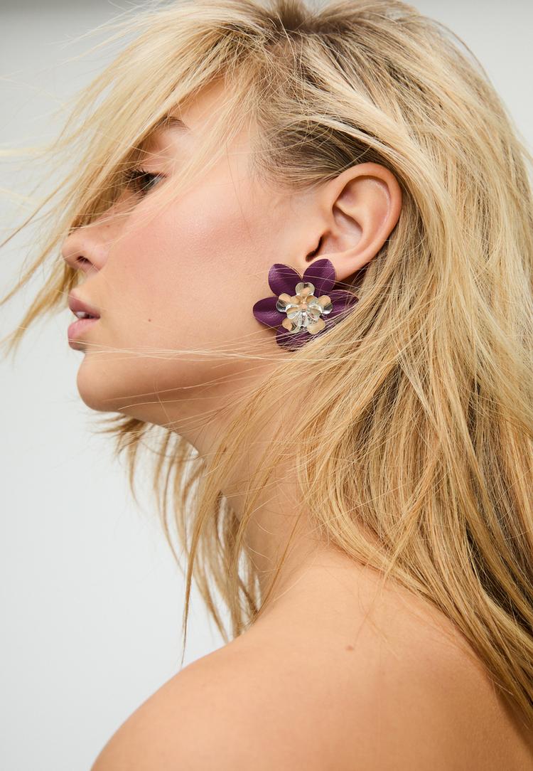 contrast leather effect flower earrings