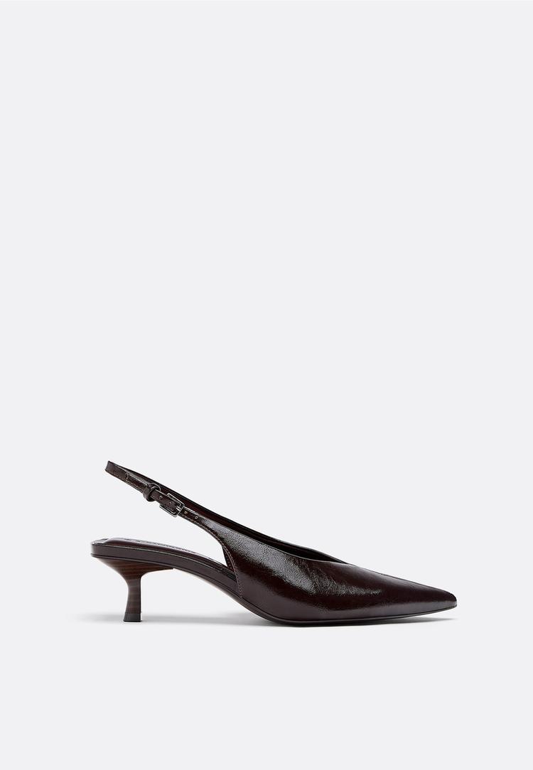 Stradivarius Γόβες Με Λαιμόκοψη V Καφέ 38