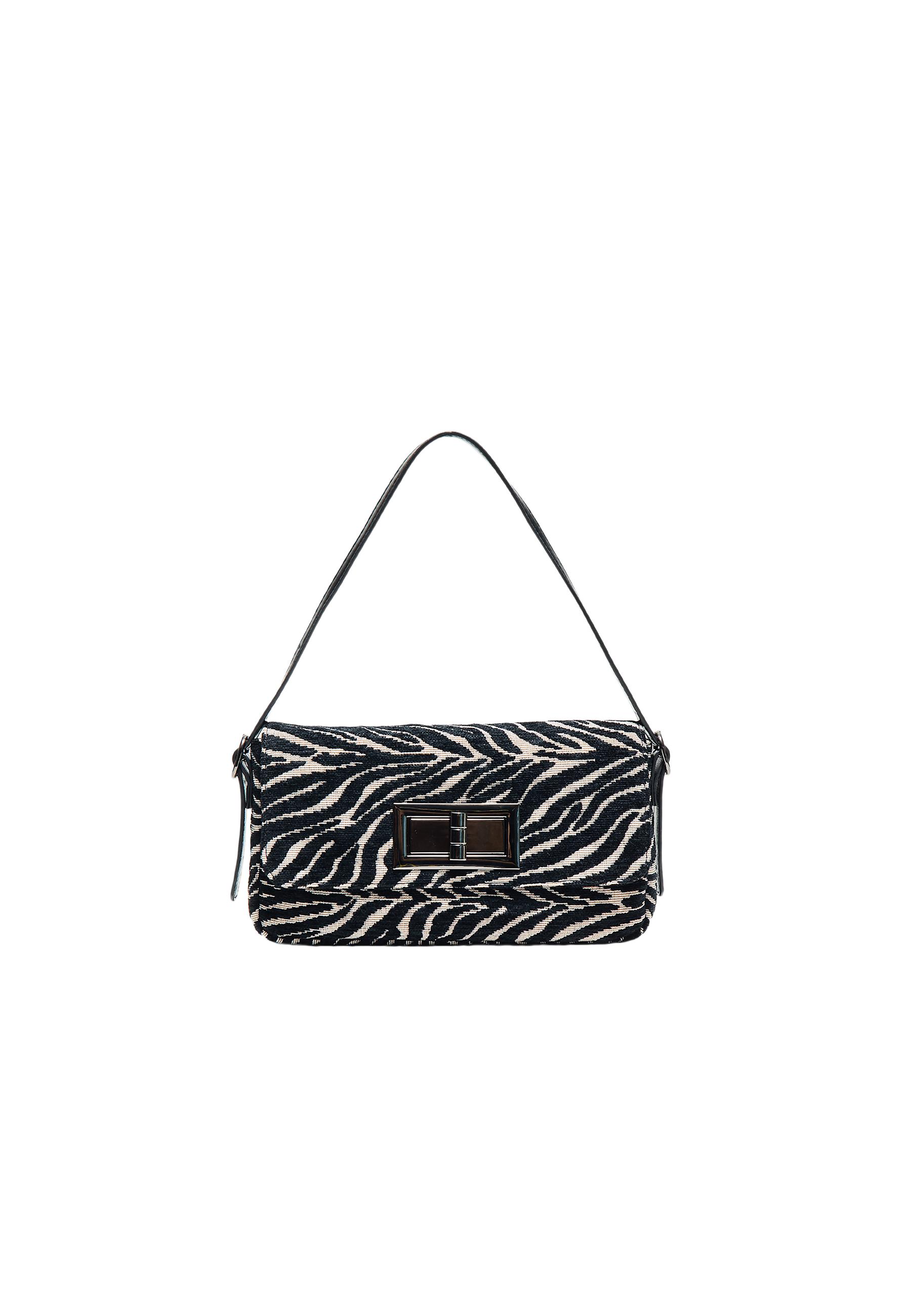 Shoulder bag with metal clasp — Ecru