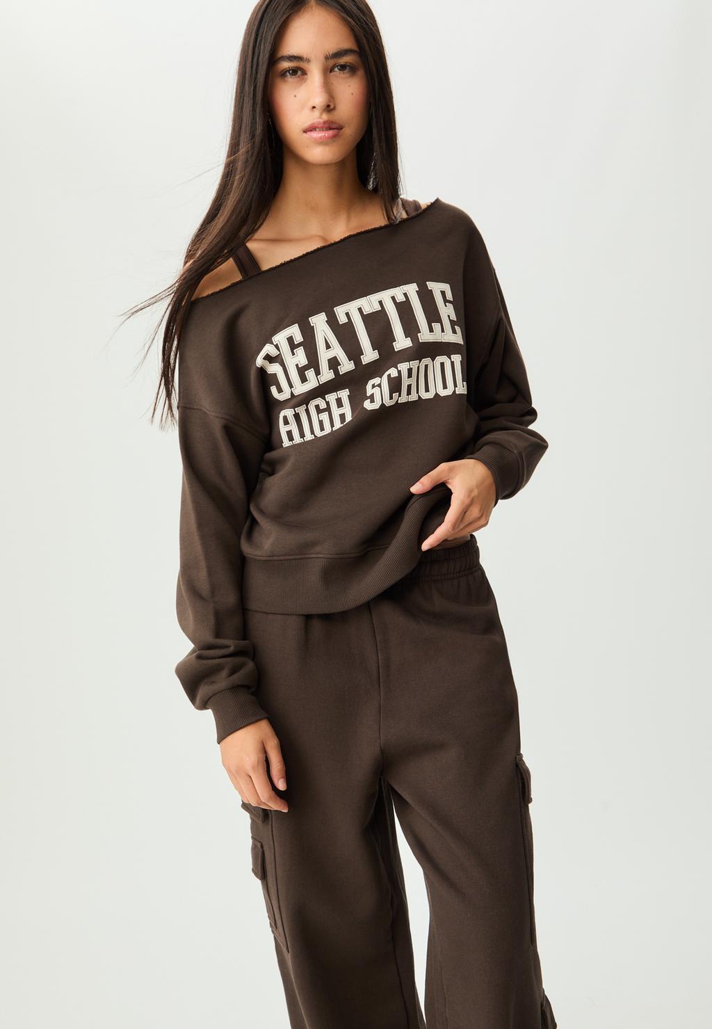 Sweatshirt de decote barco estampada