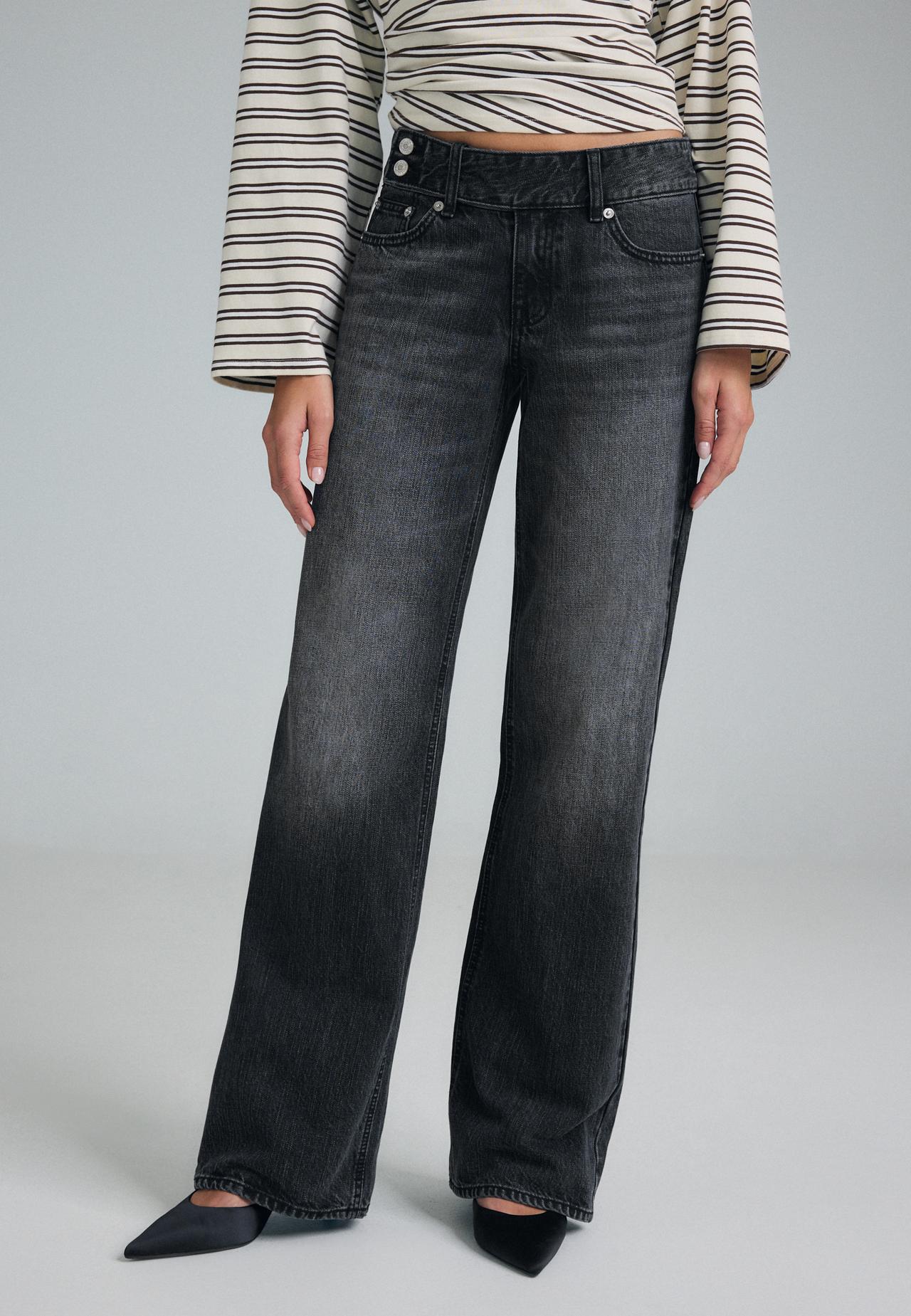 Low-rise straight jeans with hammer waist — BLACK DENIM WASHED EFFECT