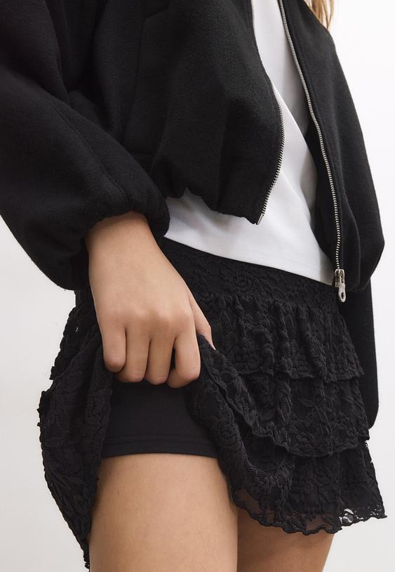 falda pantalon encaje