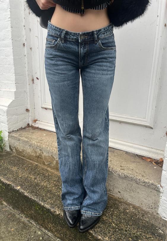 jeans bootcut fit low waist