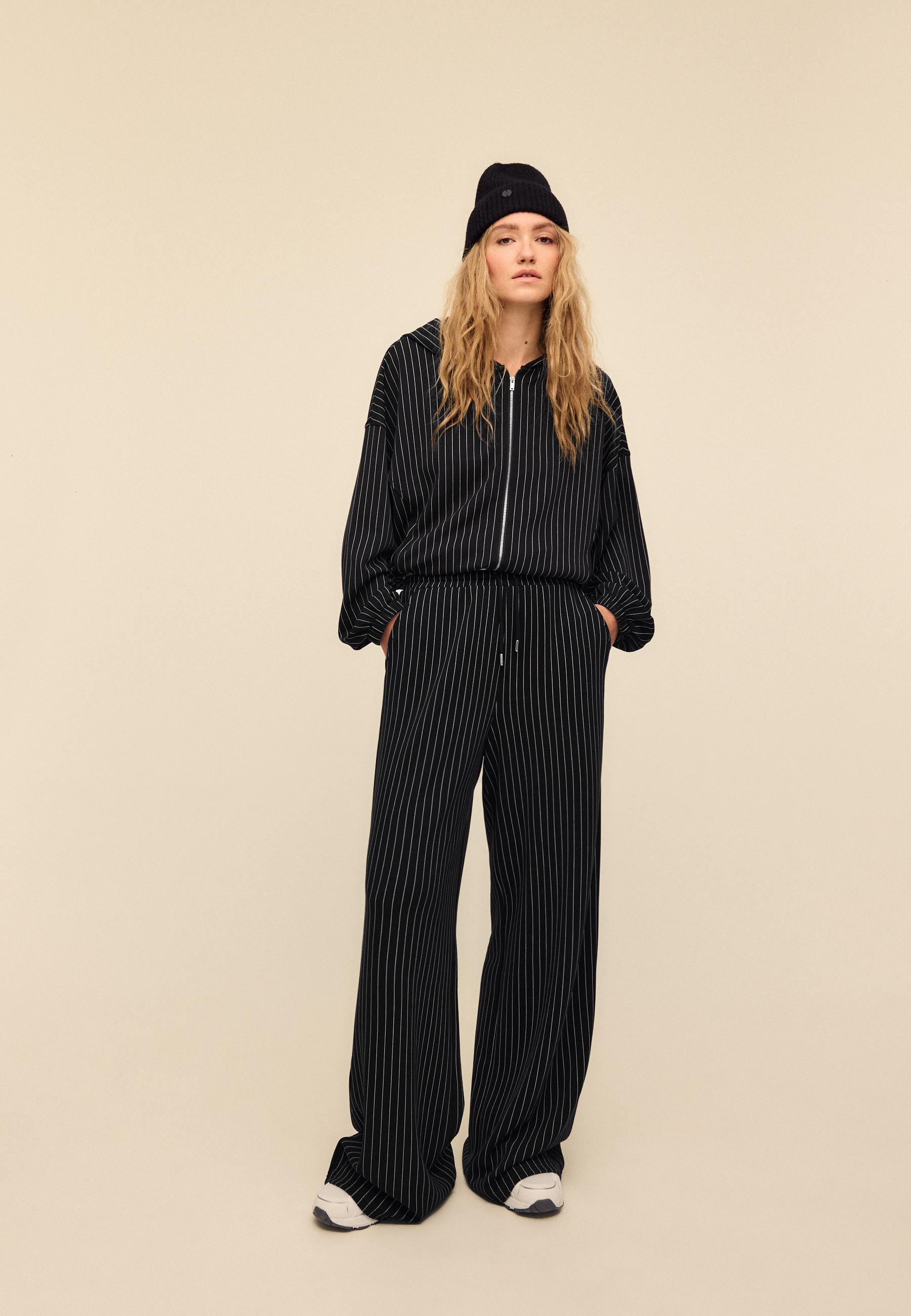 Soft-touch striped sweatshirt — Dark grey
