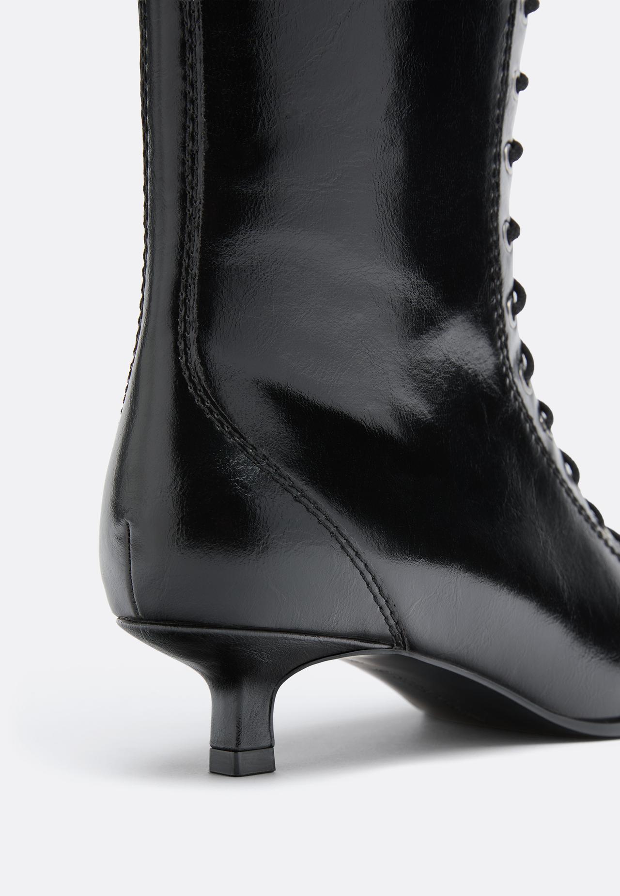 Lace-up kitten heel boots — BLACK 
