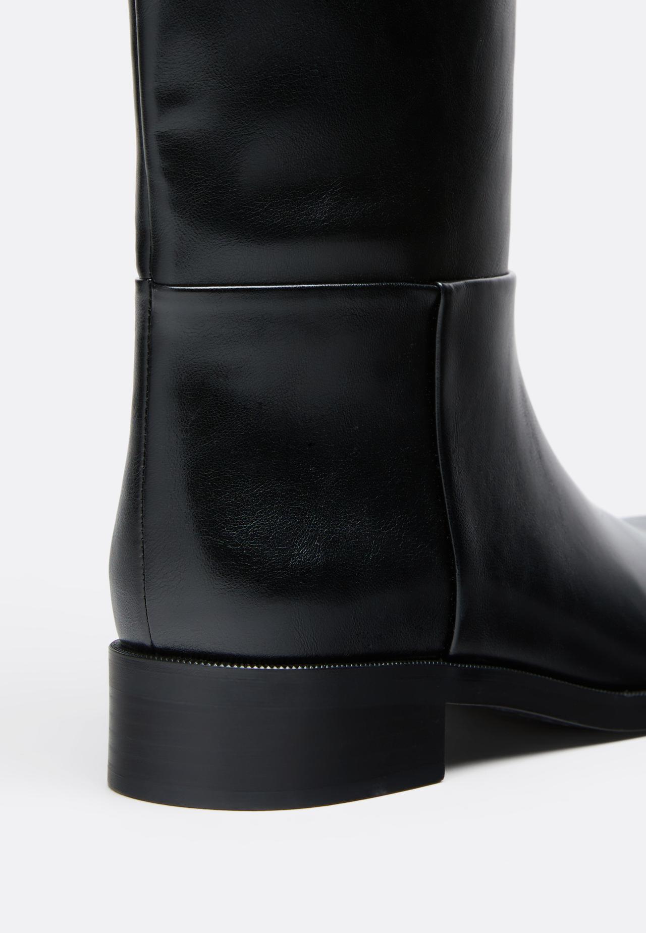 Buckle riding boots — BLACK