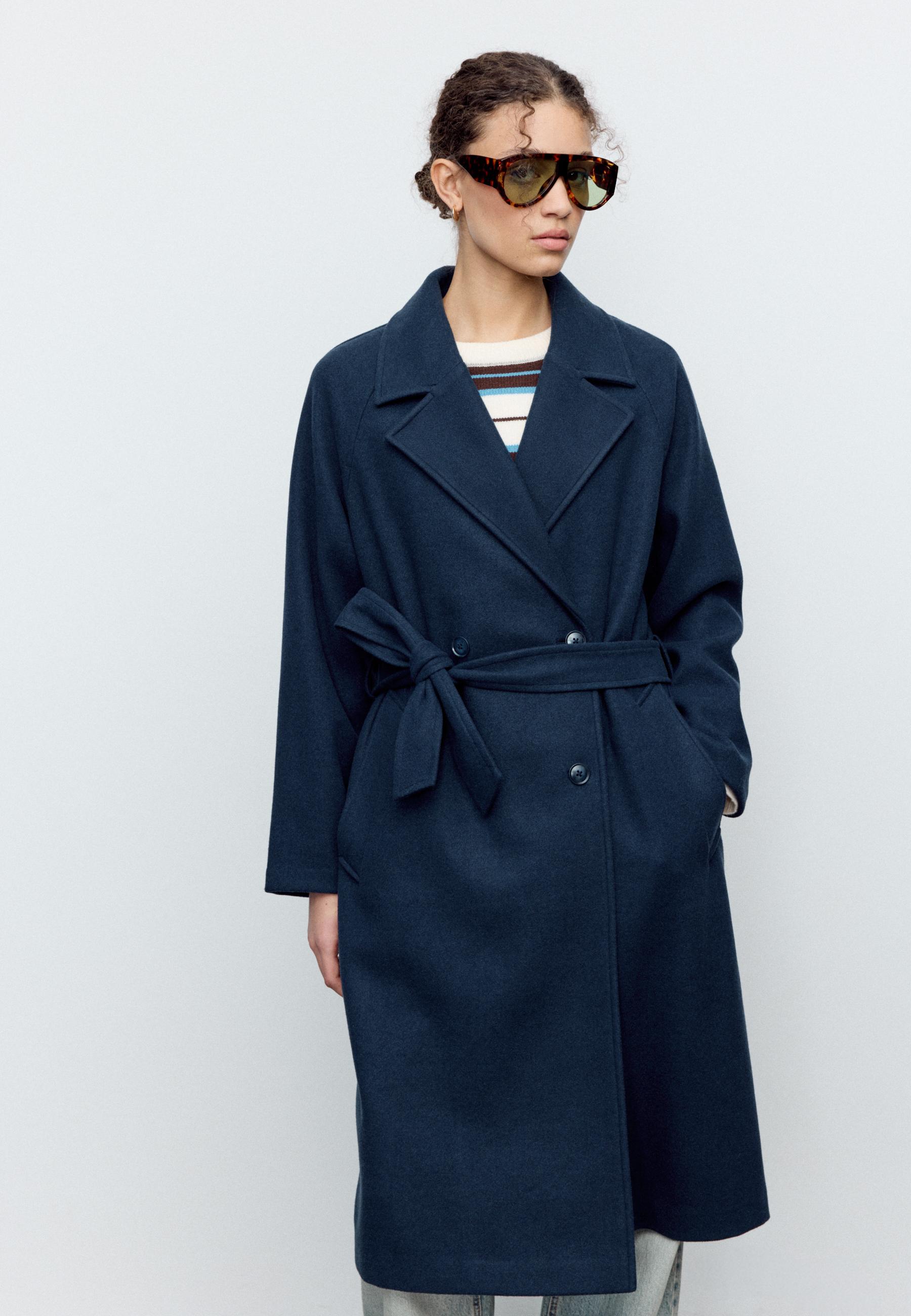 Soft-touch trench coat — Dark blue