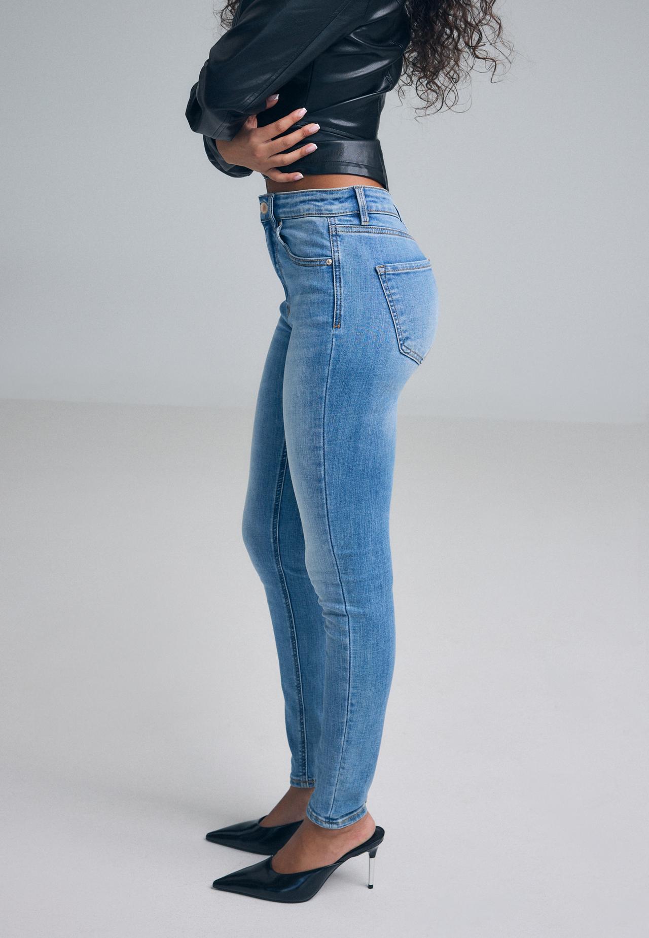 D07 High-waist skinny jeans — MEDIUM LIGHT BLUE DENIM
