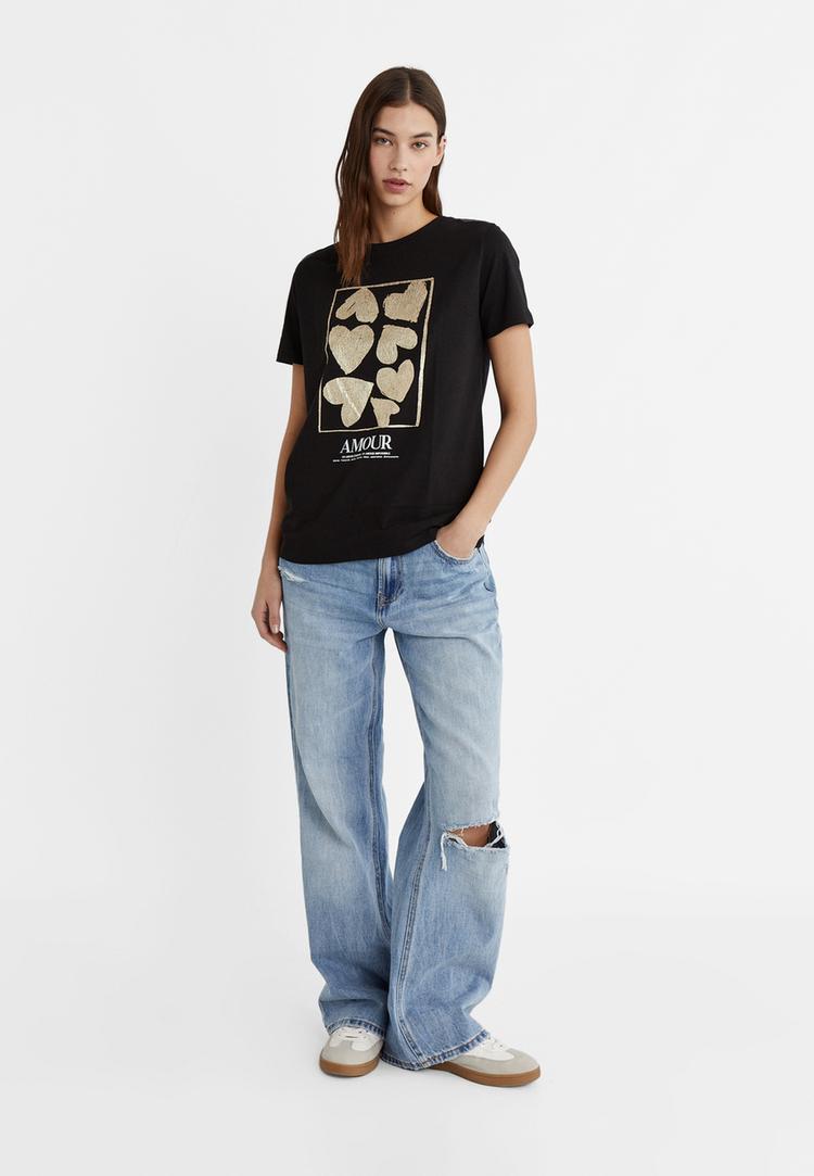 camiseta estampado corazones