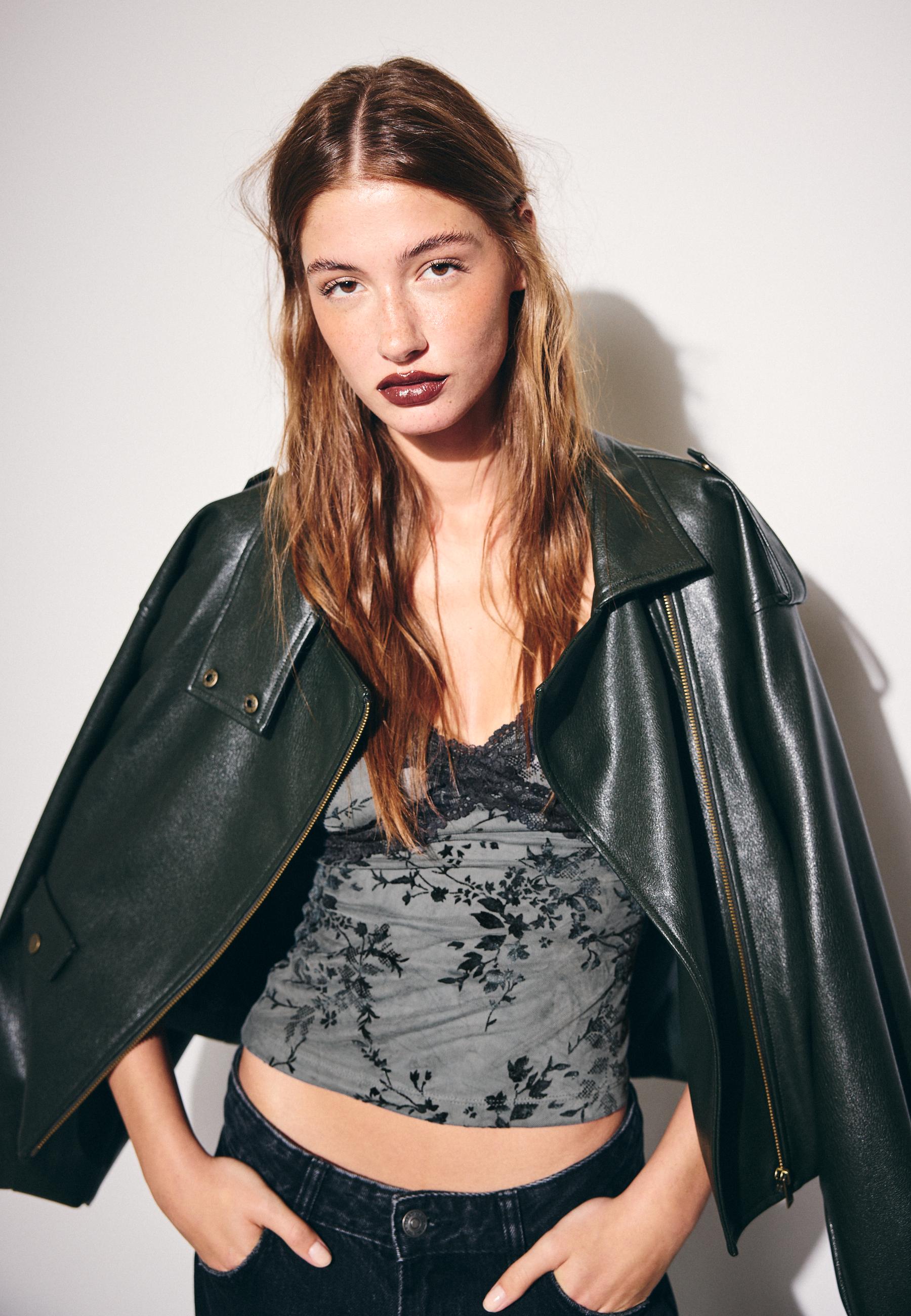 Felted lace fitted top — Dark grey