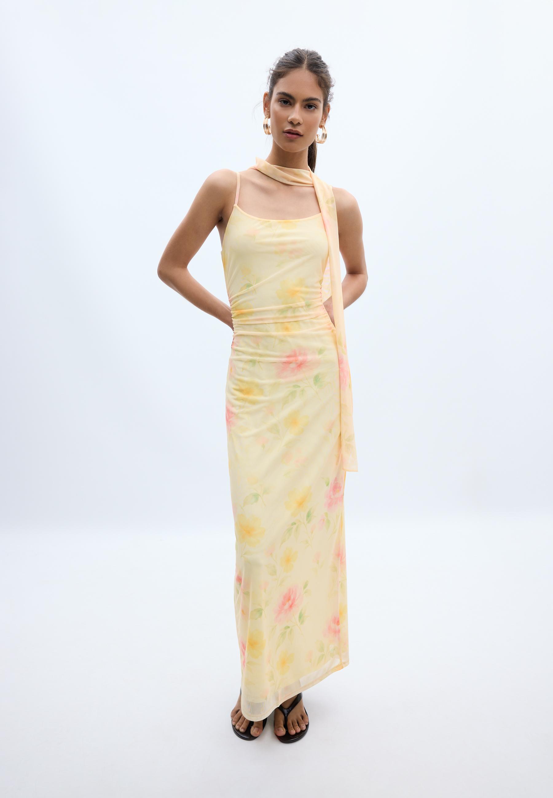 Desenli tül fularlı midi elbise