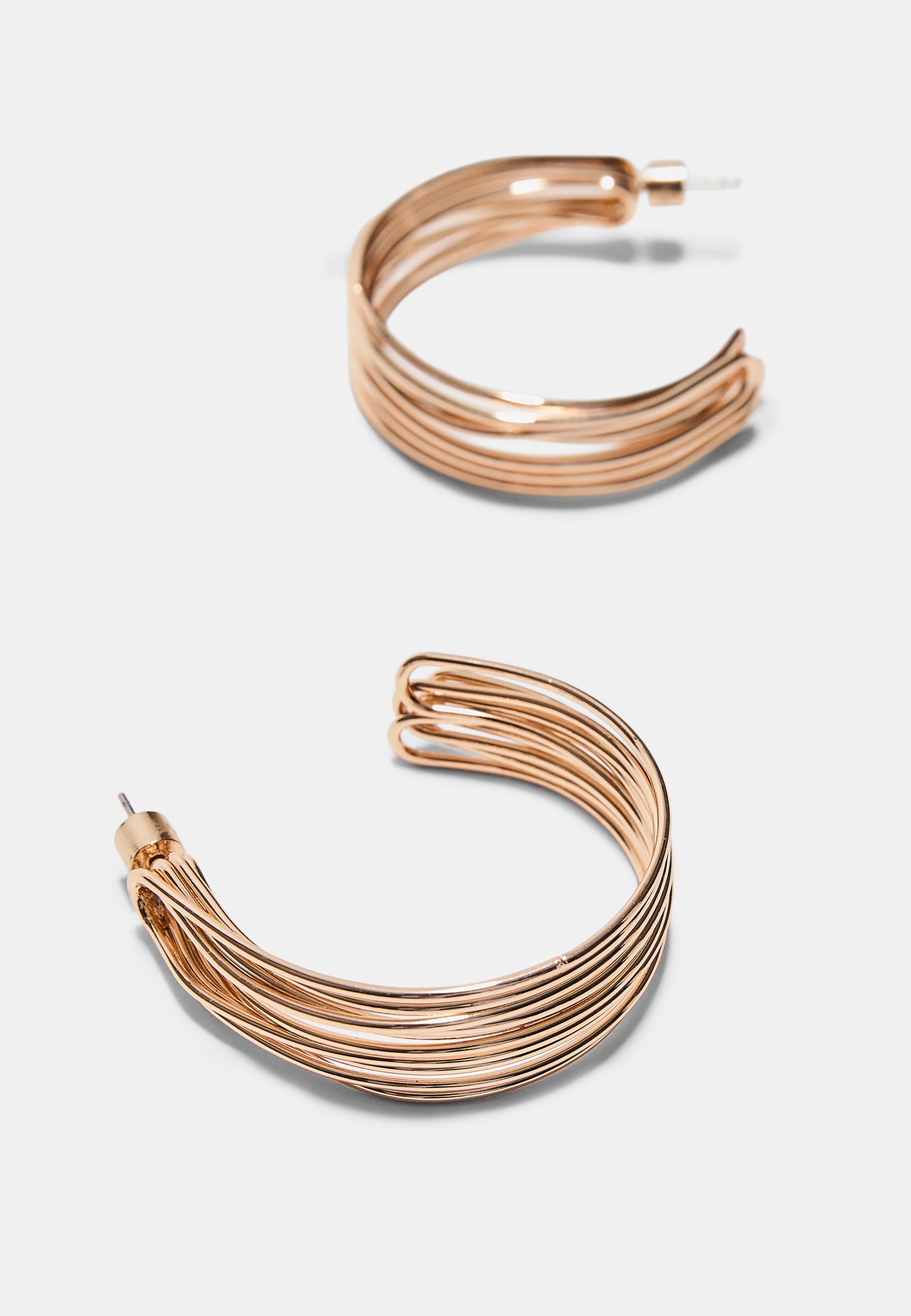 Hoop earrings — Gold