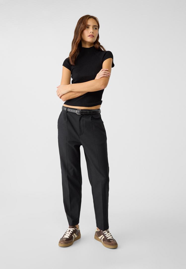 Stradivarius Stoffhose Mit Gürtel Schwarz 32