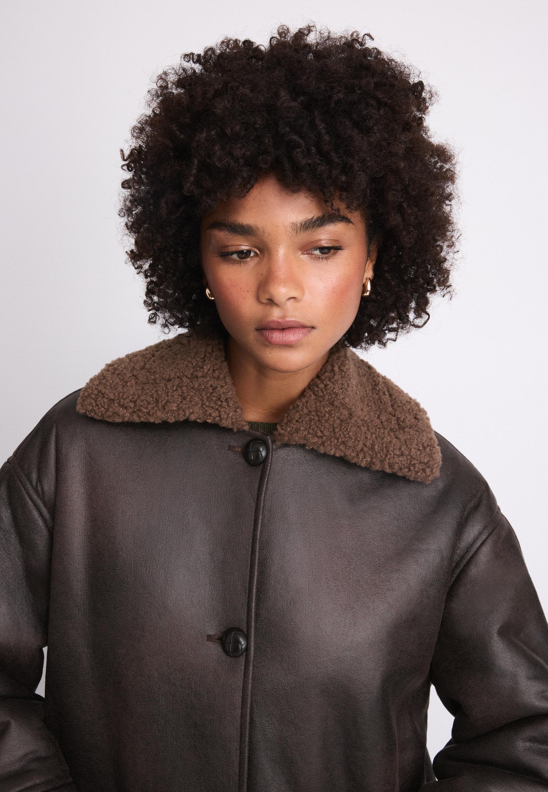 Oversize double-faced button-up jacket — Brown