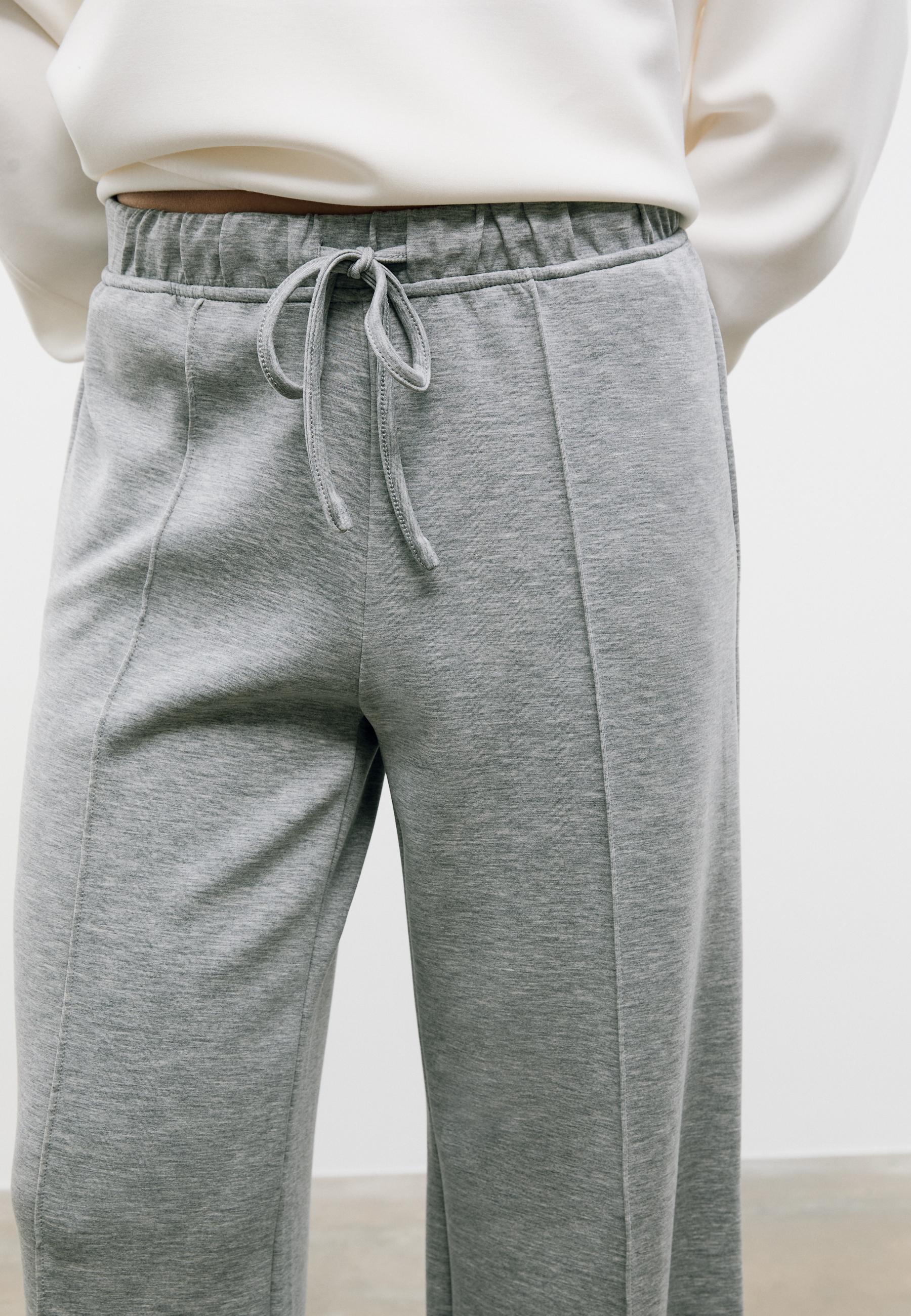 Soft-touch wide-leg pin-tuck joggers — Grey melange