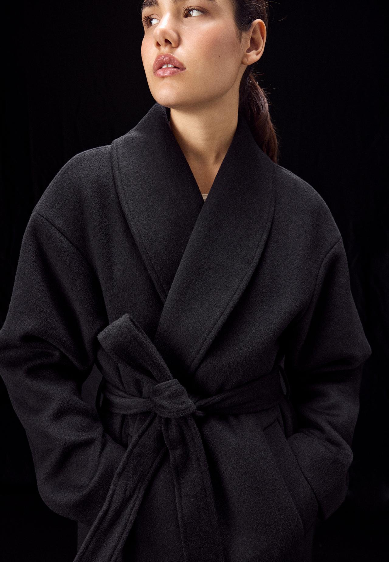 Long felt belted coat — Black