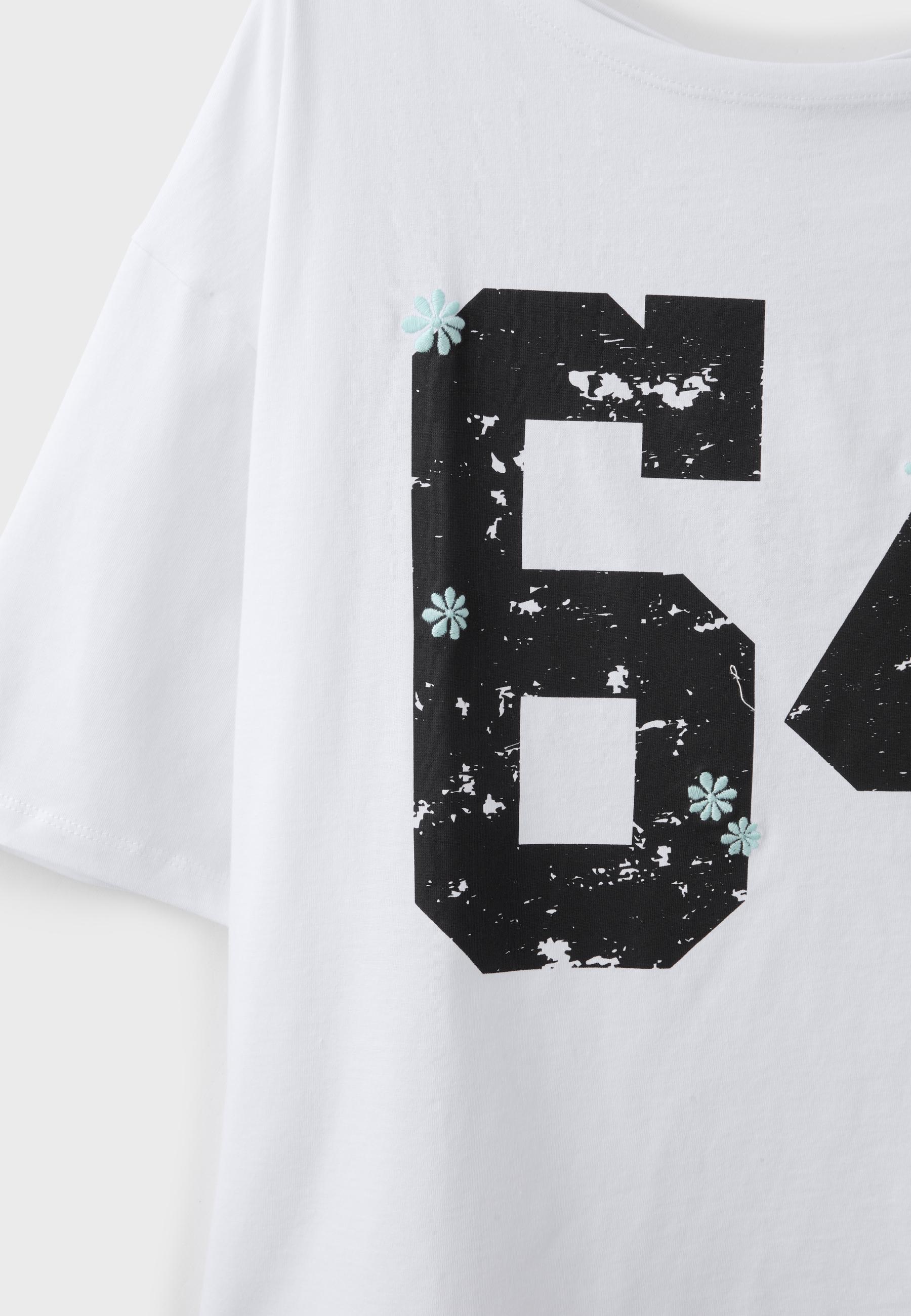 Positional print T-shirt