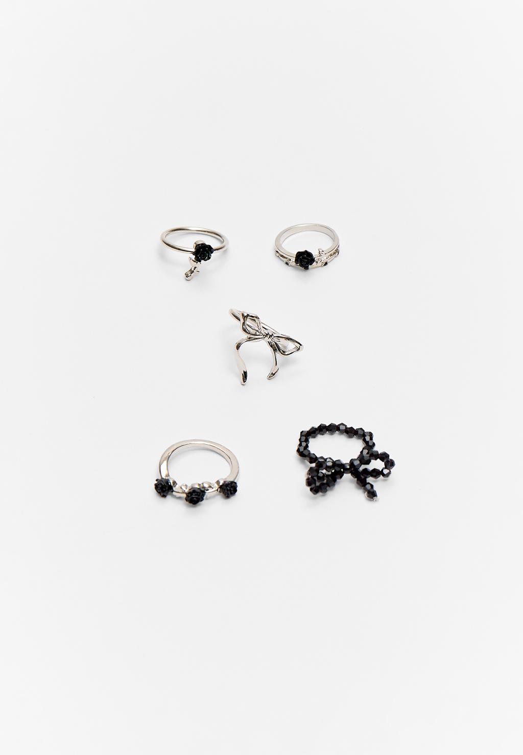 Set of 5 rose and bow rings