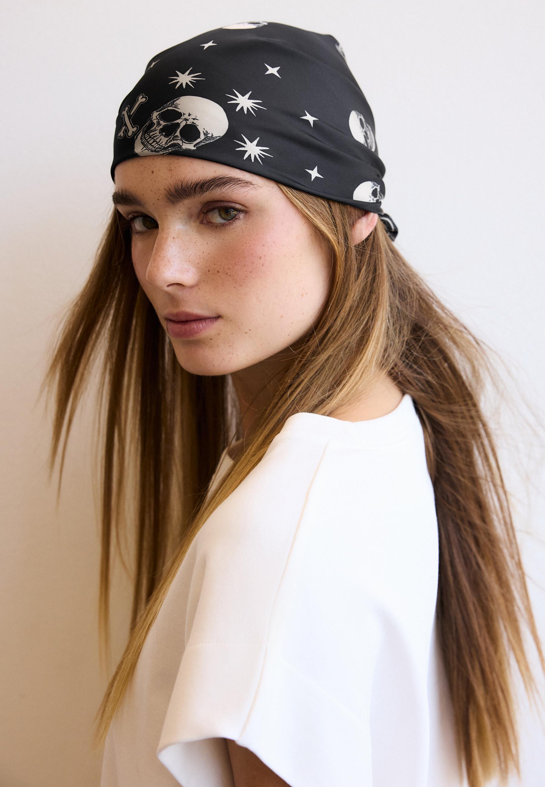 Skull print scarf — Black